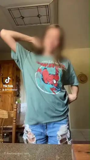 Skinny girl drops her top and reveals her tiny boobs on TikTok