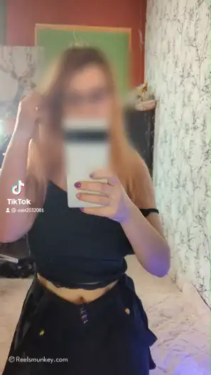 Pretty blonde flashing her big tits and shaved pussy on NSFW TikTok