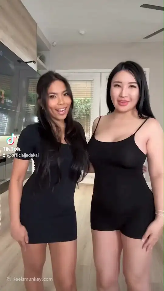 Two Pinay girls chilling and twerking with classy TikTok Song