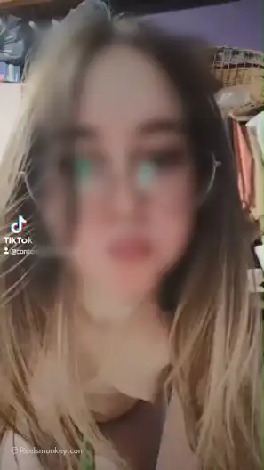 This Latina teen dancing without her top in NSFW TikTok