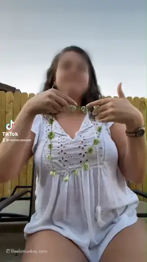 Big tits MILF likes to wear only a handmade flower crown